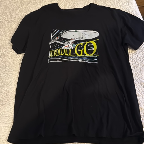 Star Trek Graphic Tee Black. Size XL. Never worn. - Picture 2 of 2